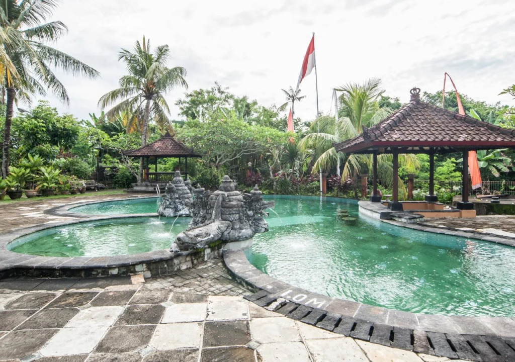 Dewi Sinta Hotel and Restaurant