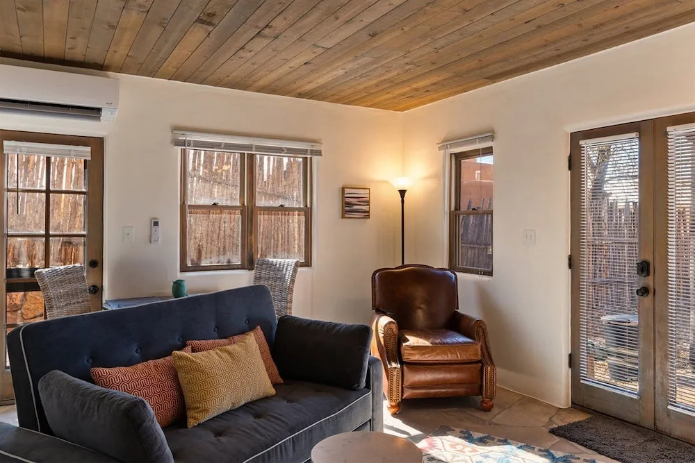 Cielito - Two Kiva Fireplaces Walk to Canyon Rd and the Plaza