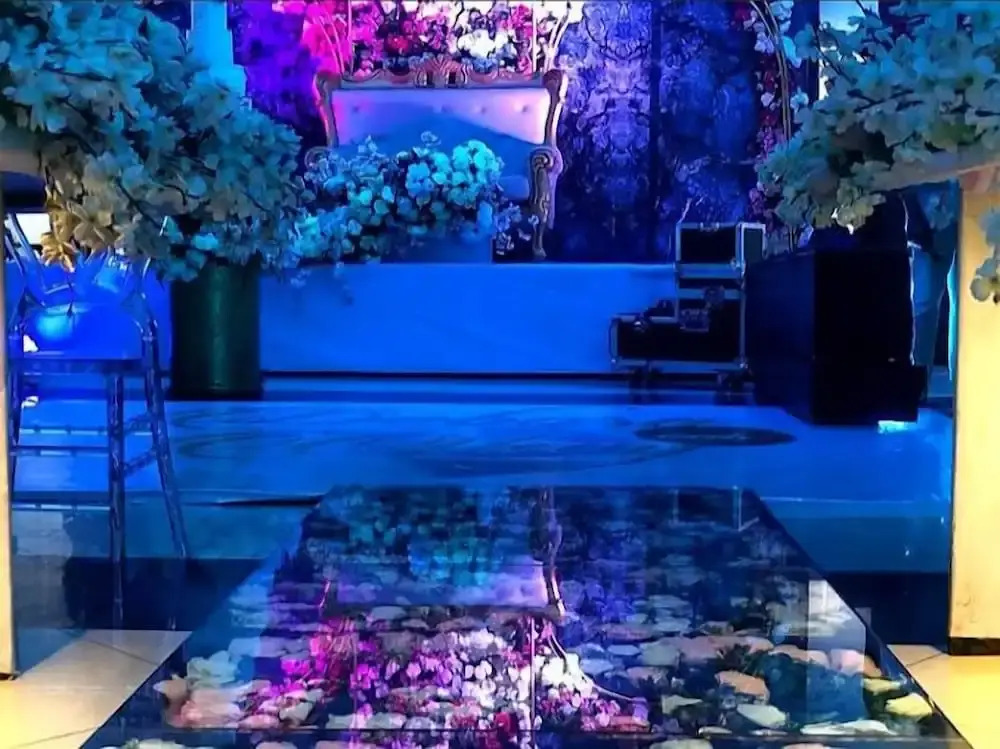 Rento Hotel and Suites