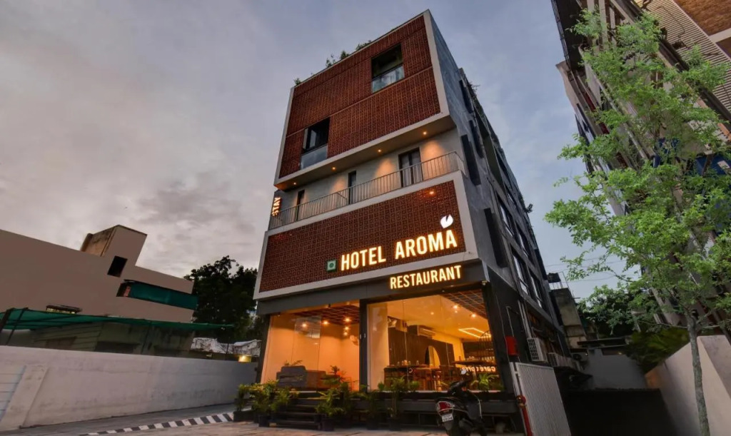 Treebo Aroma Executive