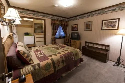 Canyon Colors Bed  Breakfast