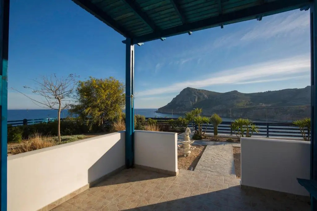 Villa Elias