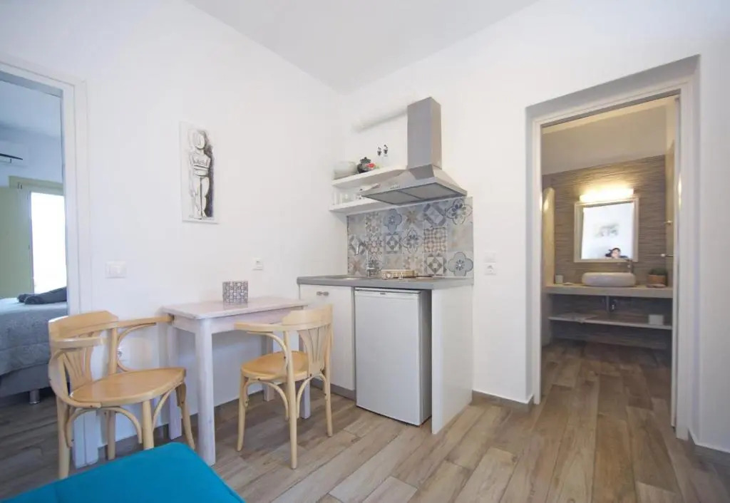 Diasino Apartments and Car Rental