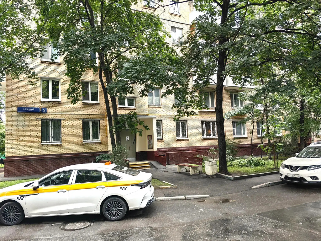 Апартаменты на Кленовом бульваре 5