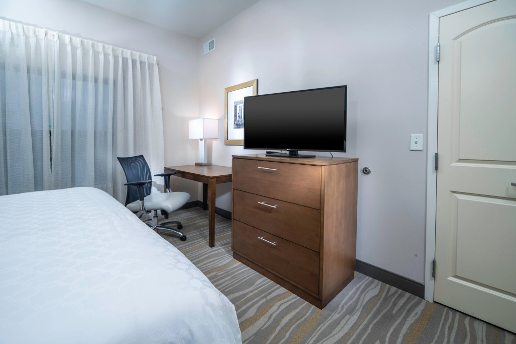 Staybridge Suites - Summerville by IHG