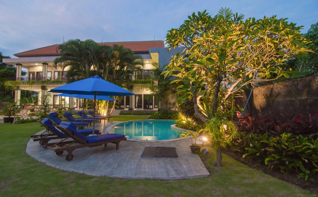Gria Manik Batubelig Hotel