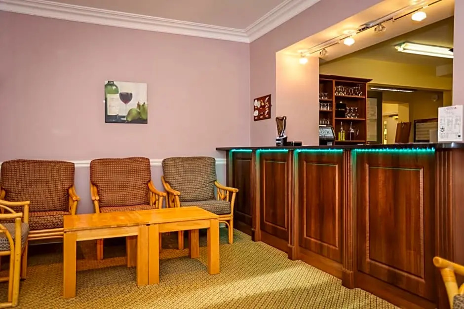 The Grove Hotel