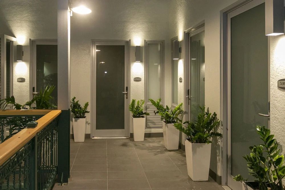 Marketplace Suites
