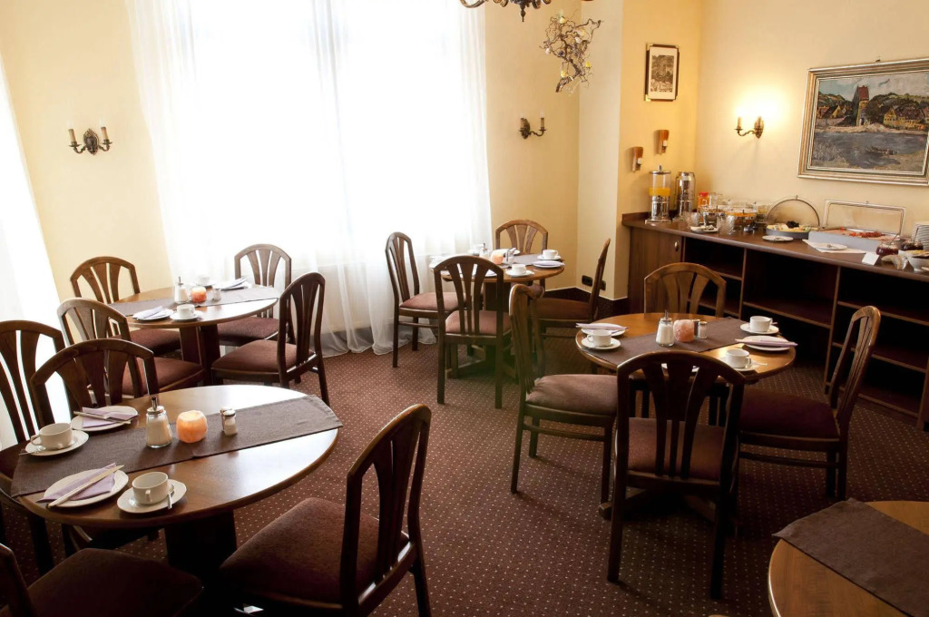 City Hotel garni