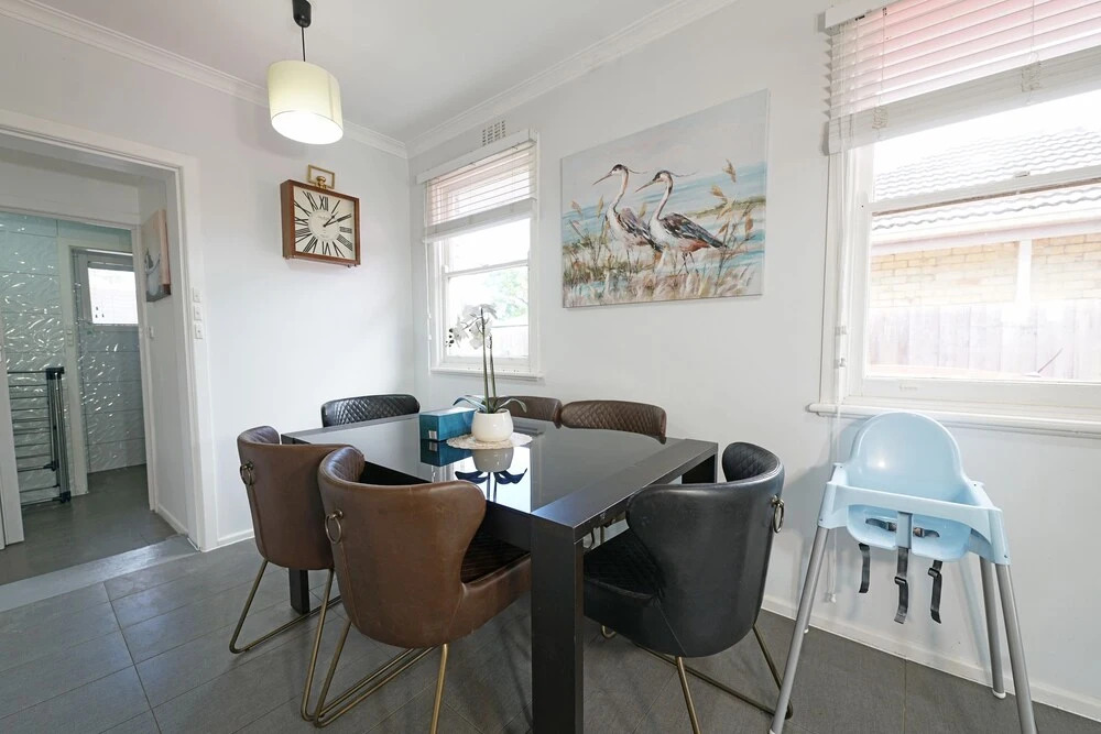 Bayside 4-BRM Home near Mentone