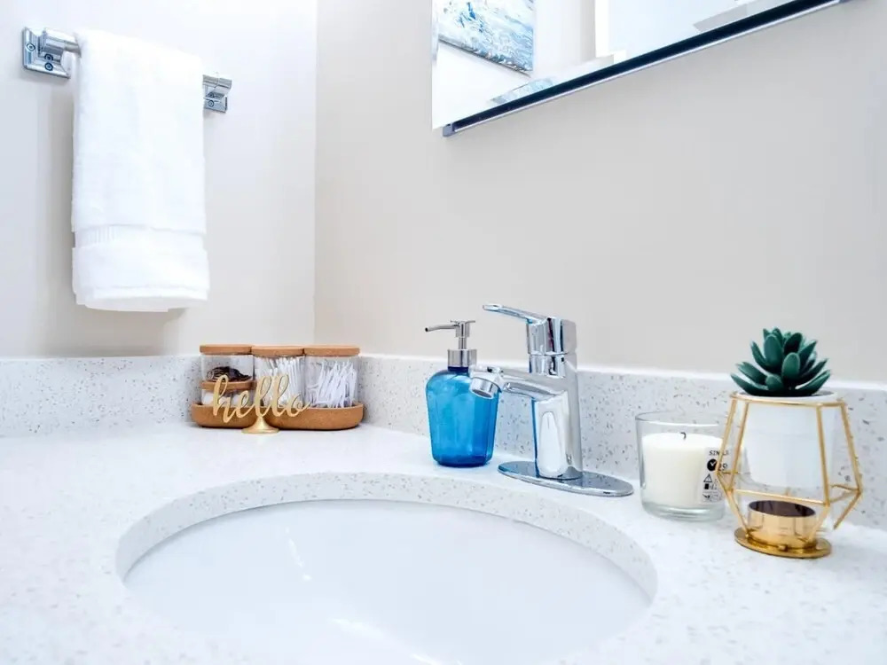 Gorgeous 2Br Condo w Parking Patio Coffee