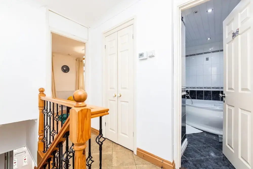 Hiikots Apartments Dagenham