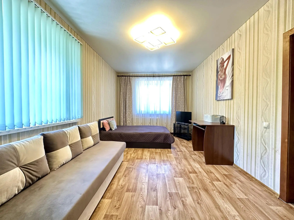 Compass (Компасс) в 4-м микрорайоне 17