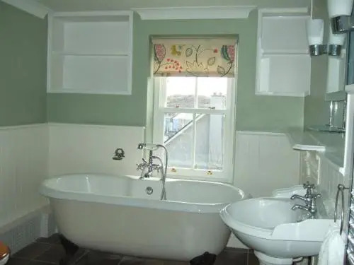 Hill House Clifden