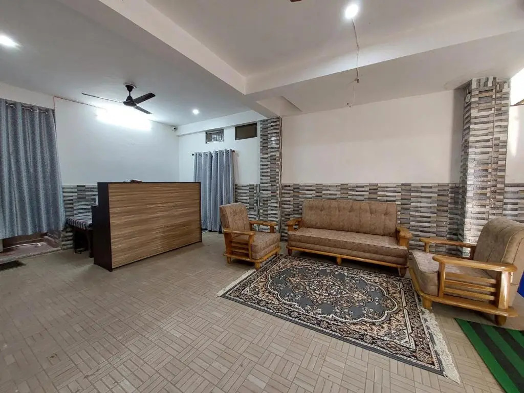 Manor Residency
