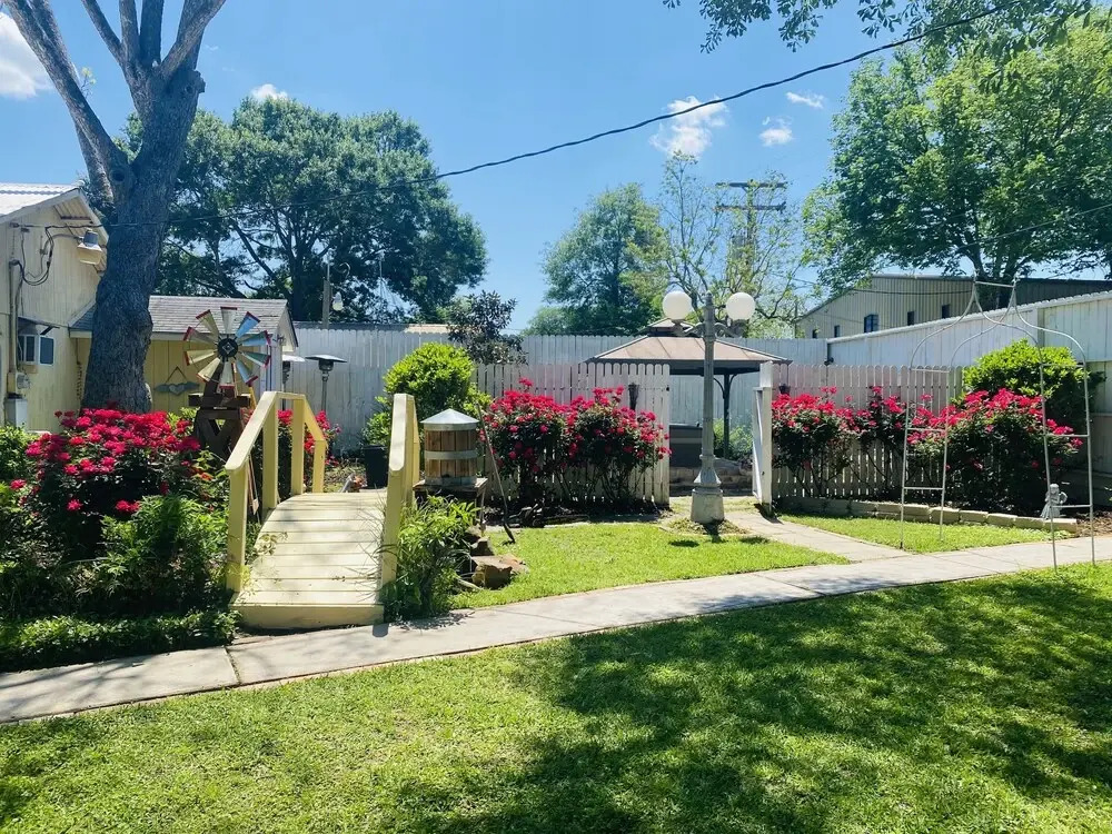 Gibbs Street Manor