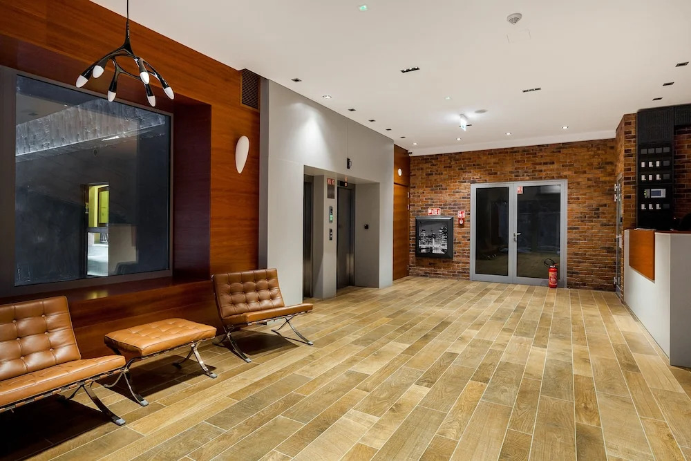 Frey Homes Waterlane Glamour &SPA