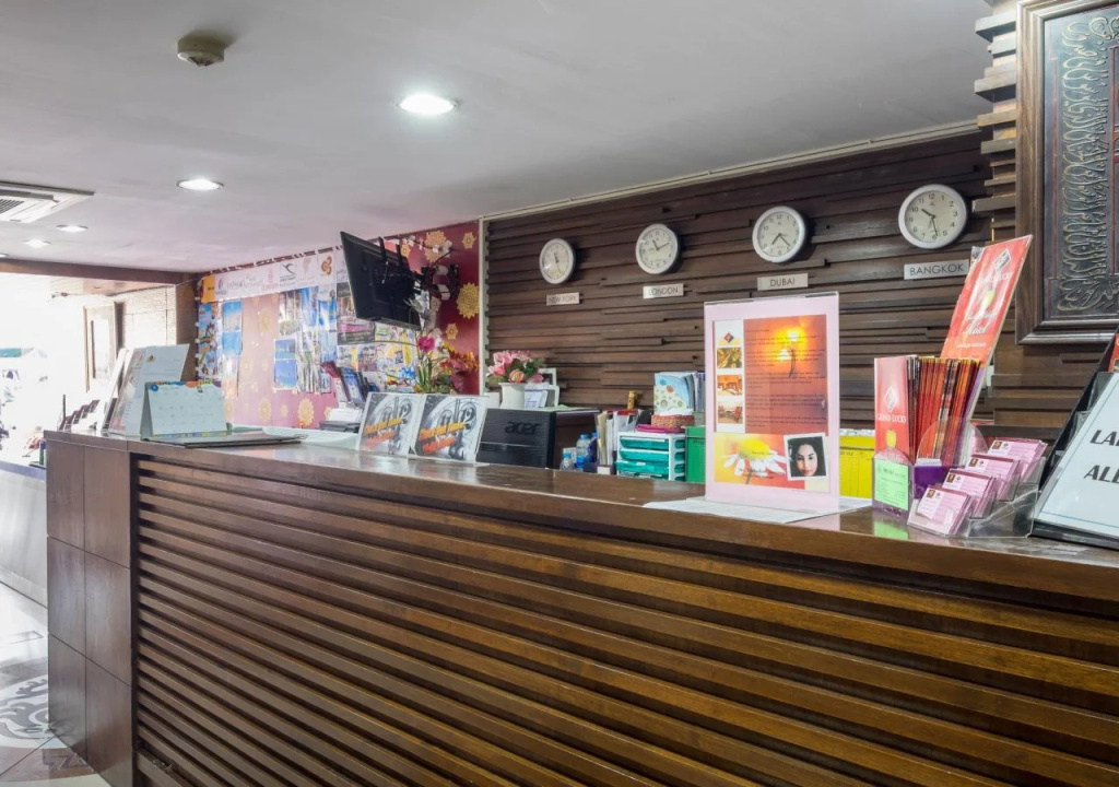 Grand Lucky Hotel