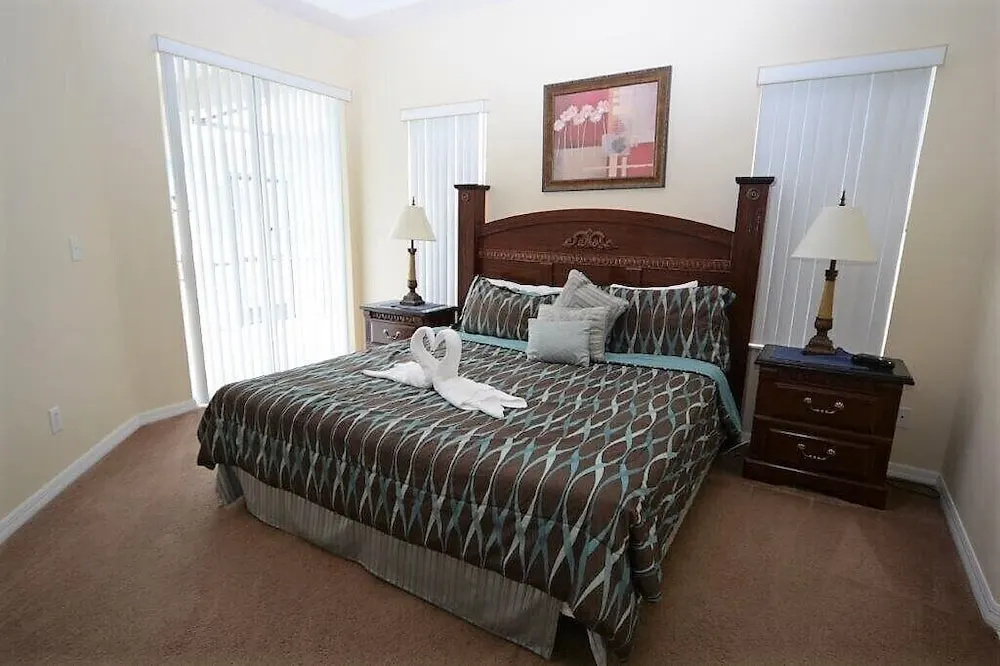 116 4-bedroom Budget Pool Home, Davenport FL