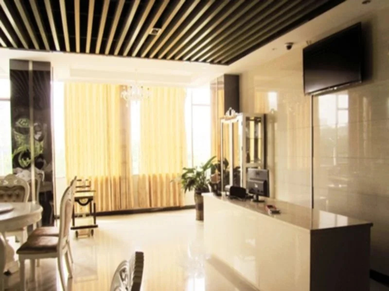 Guilin Golden Family Apartment Hotel