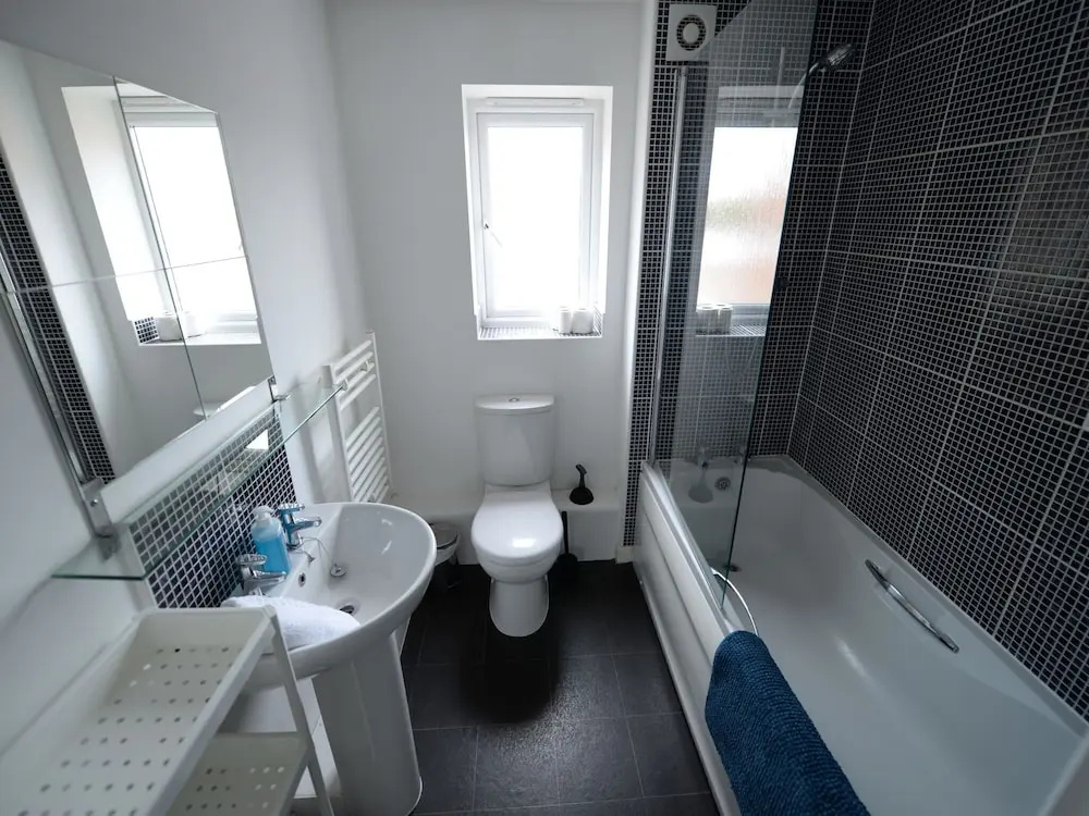 Elegant Apartment in Coventry near Museum