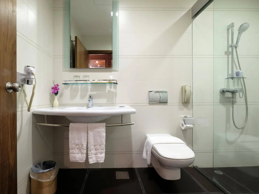 Orchid Hotel