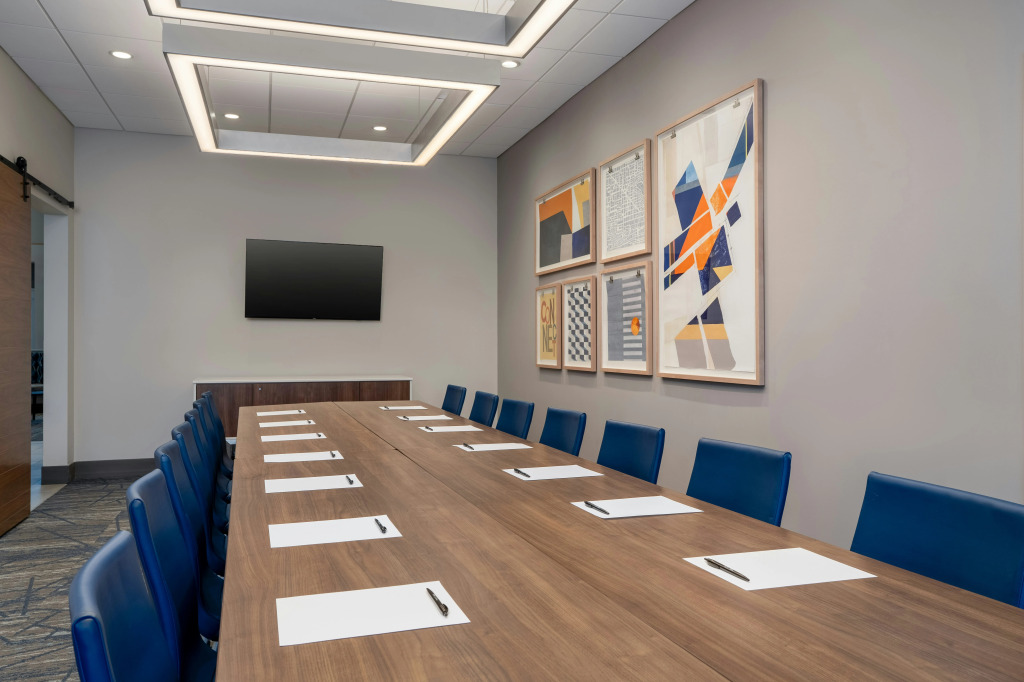 Holiday Inn Express & Suites Linden - Newark South by IHG