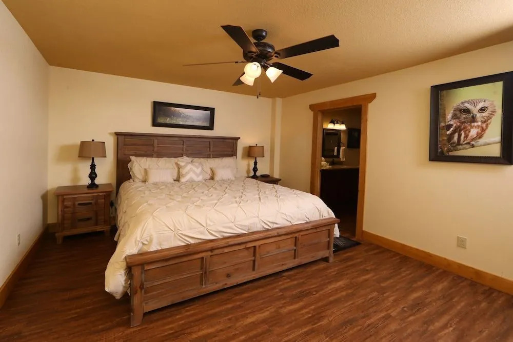 Firefly Nights 5 Bedrooms 5 Bathrooms Cabin