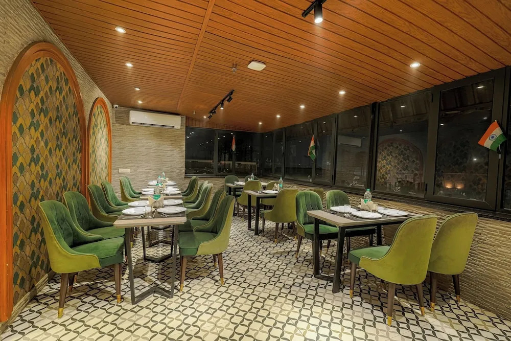 Hotel Indus