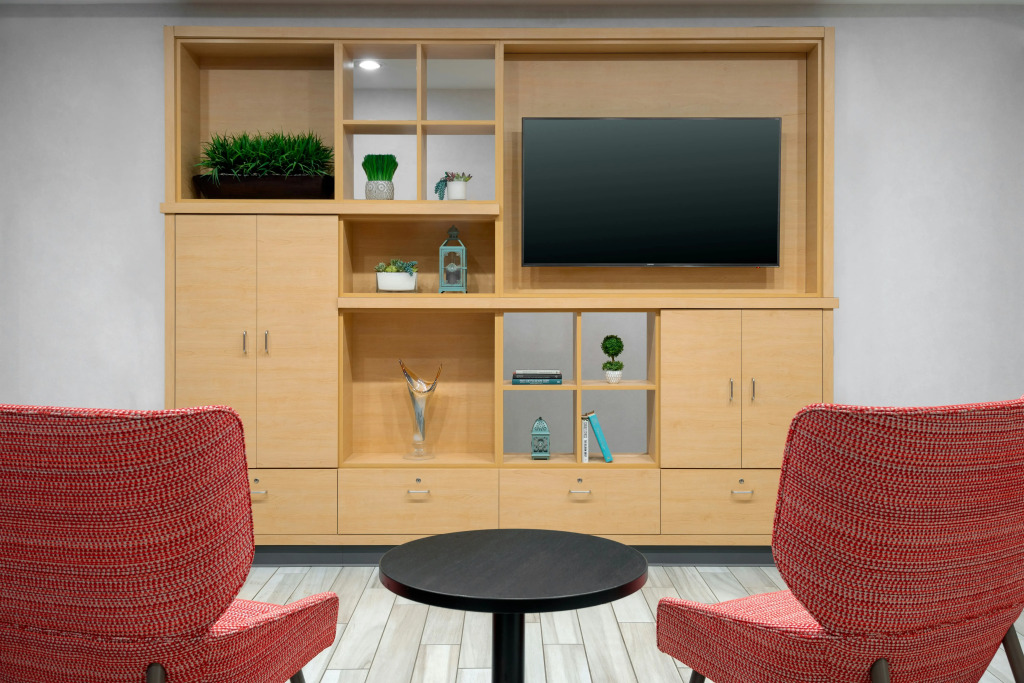 Home2 Suites by Hilton Buffalo Airport/ Galleria Mall
