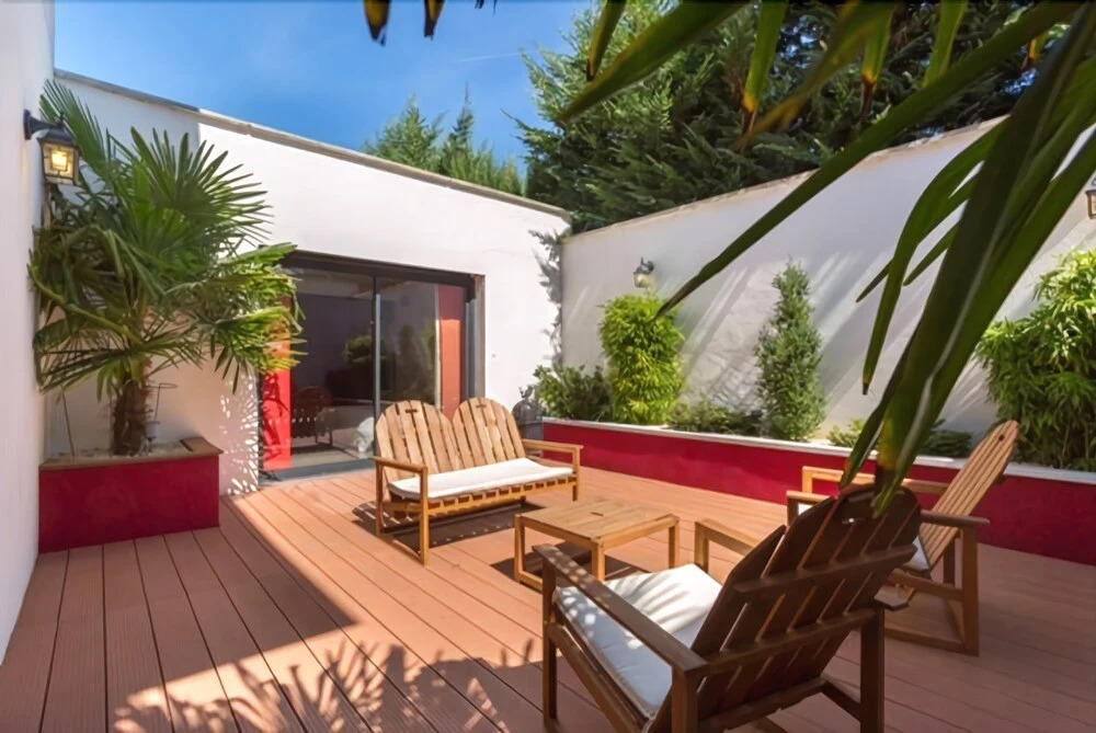 Villa patio