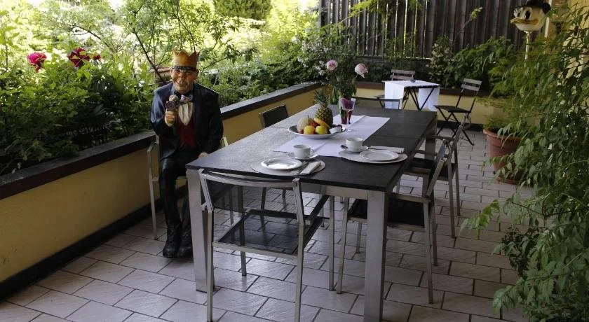 Archie's Guesthouse