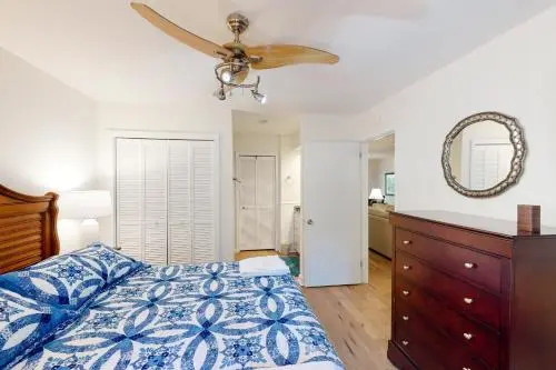 Inlet Cove 70