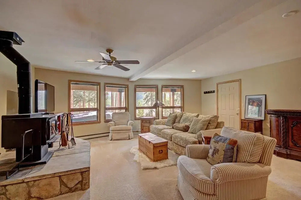 Black Bear 5 Br Home by RedAwning