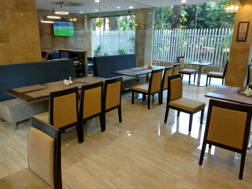 Hotel Mumbai House Andheri East, Mumbai