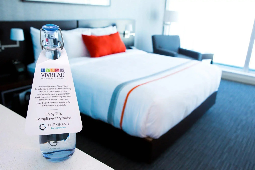 The Grand Winnipeg Airport Hotel by Lakeview