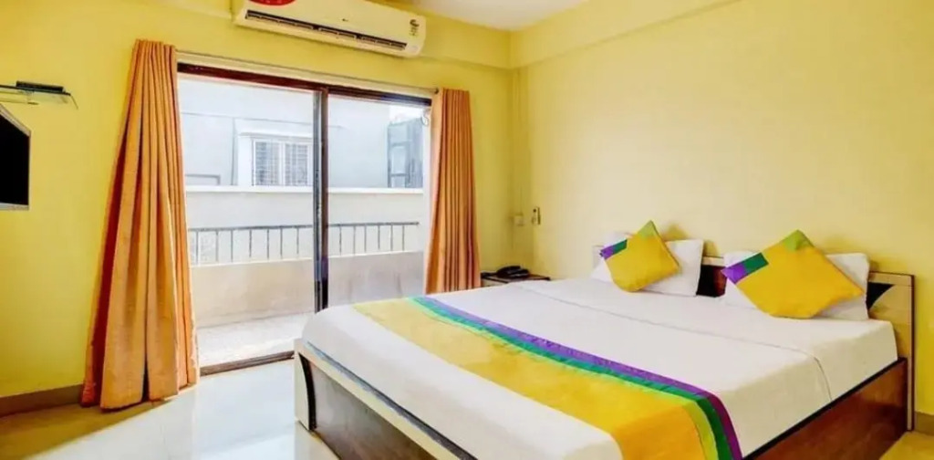 Coronet Luxurious Apartments