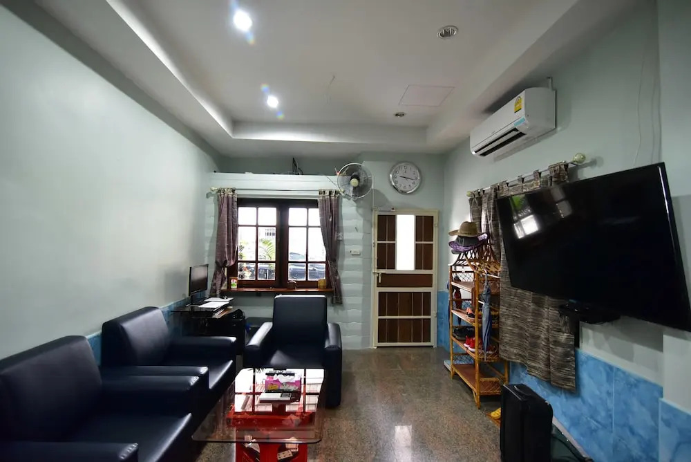 5 Minute Hostel