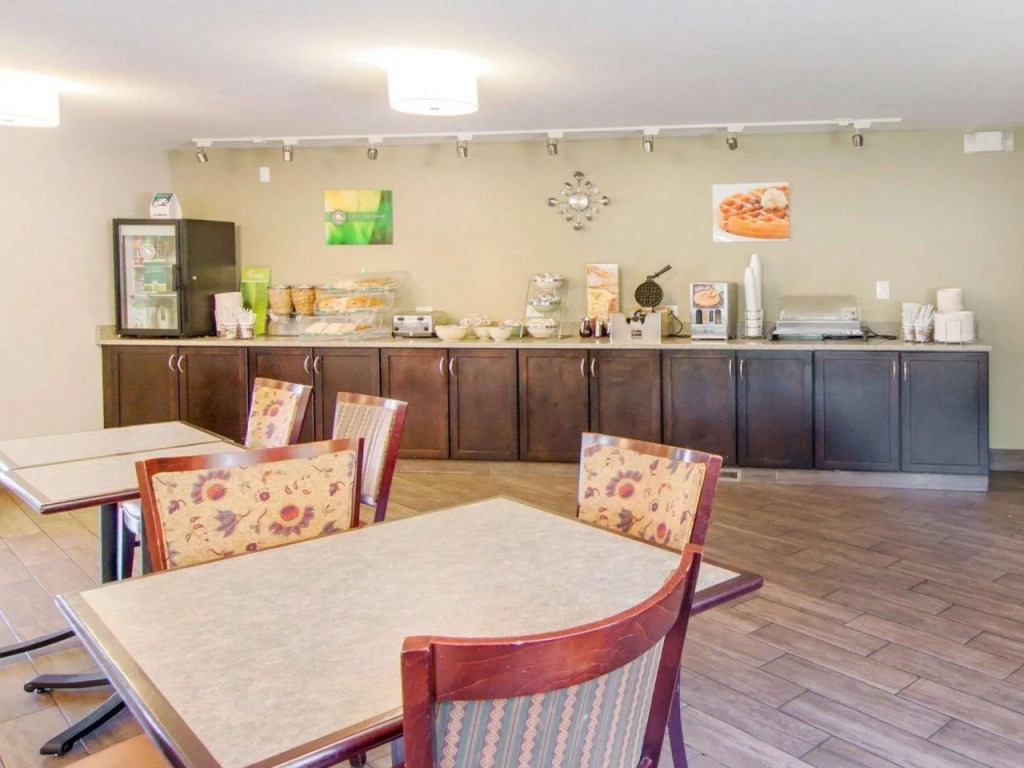 Quality Inn & Suites Portland Airport