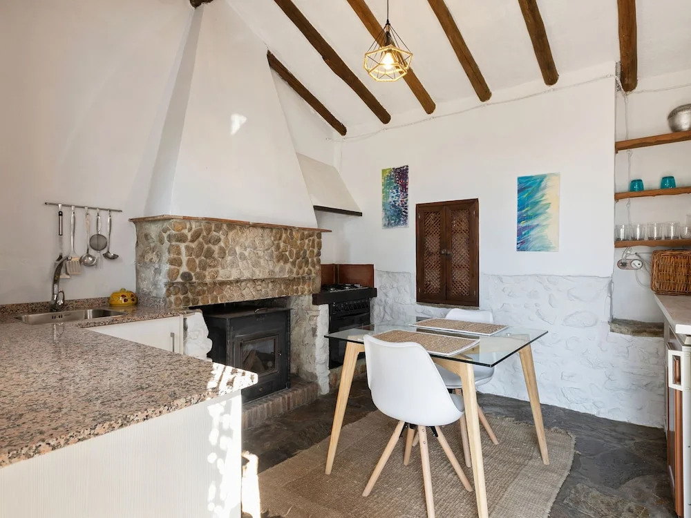 Modern Cottage in La Joya with Private Pool
