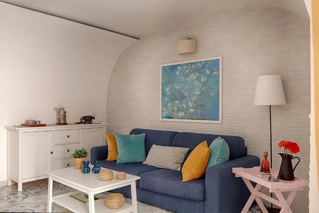 Lovely apartment near via dei Mille - Chiaia area