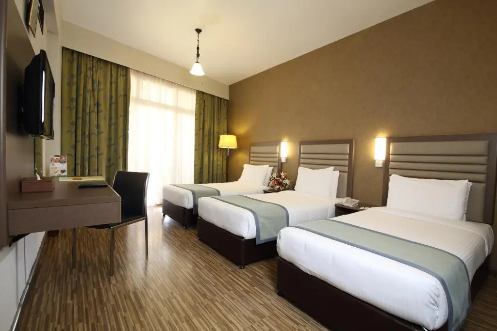 Wave International Hotel
