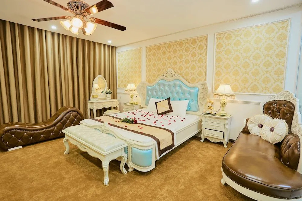 Kings Hotel Mỹ Đình