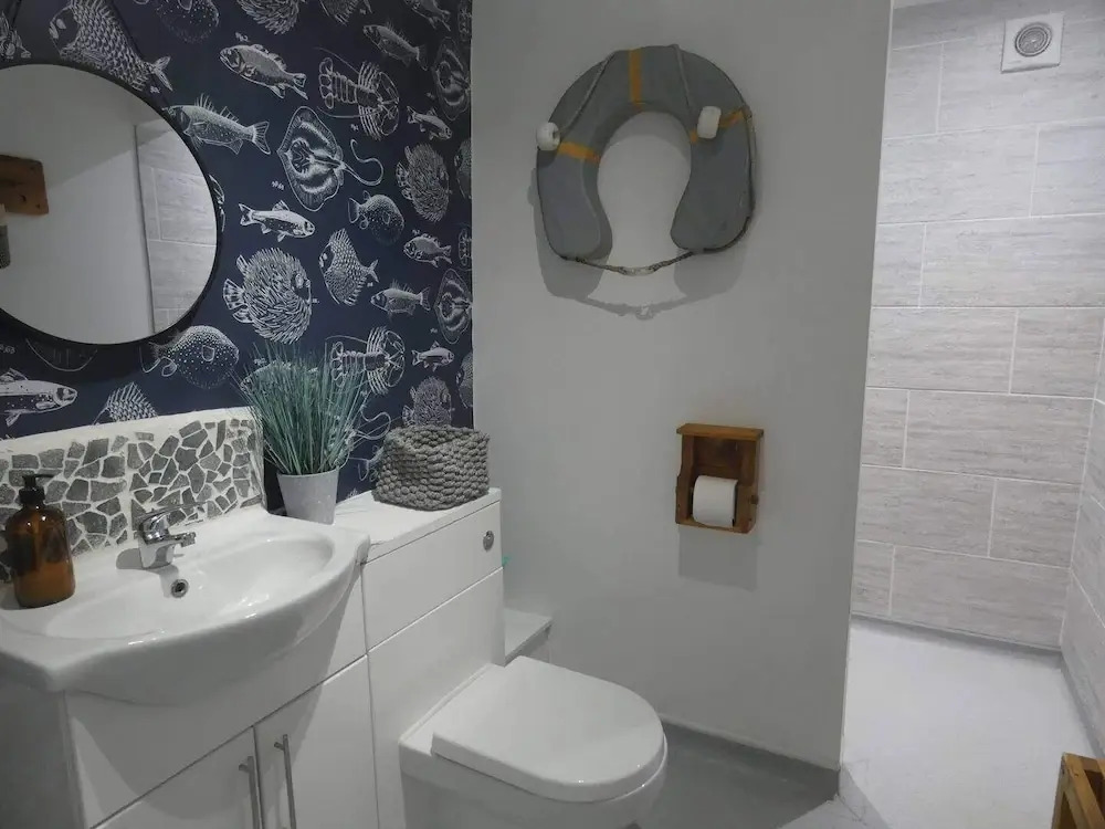 Isle 2-bed Retreat- Sleeps 4, Garden & Games Room
