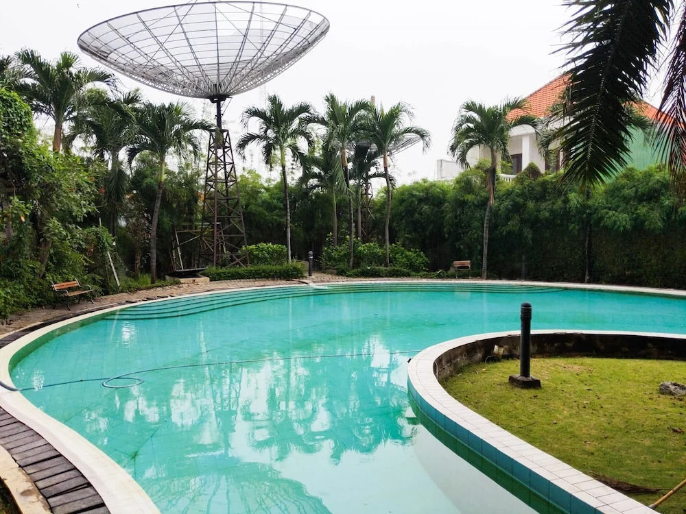 Best Deal And Homey 2Br At Taman Beverly Apartment