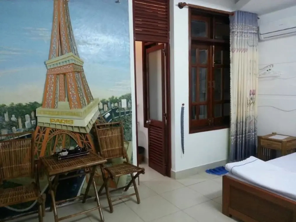 My Van Hotel