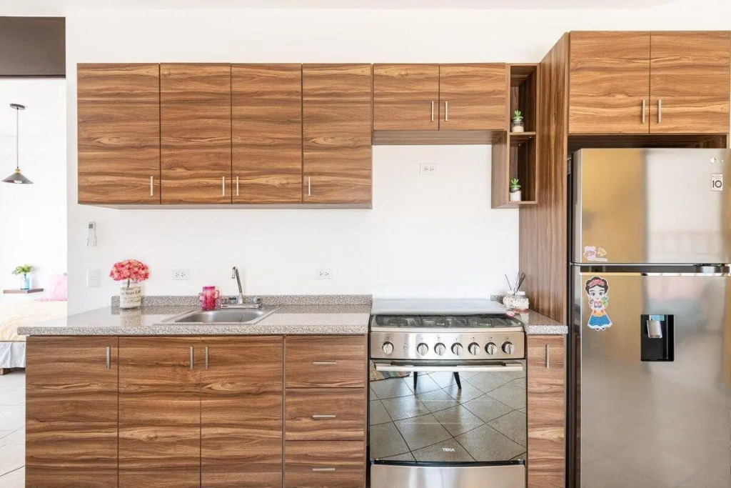 Primer Piso condo , 3 Recamaras+2.5 baños +alberca