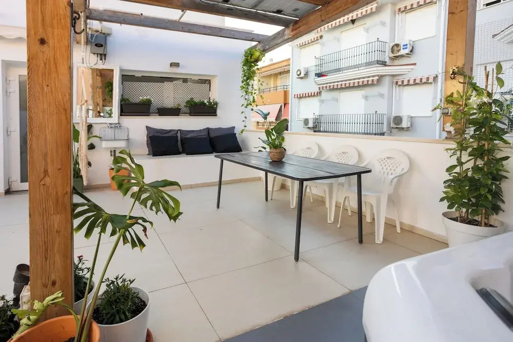 Naim Guest House Cala Del Moral