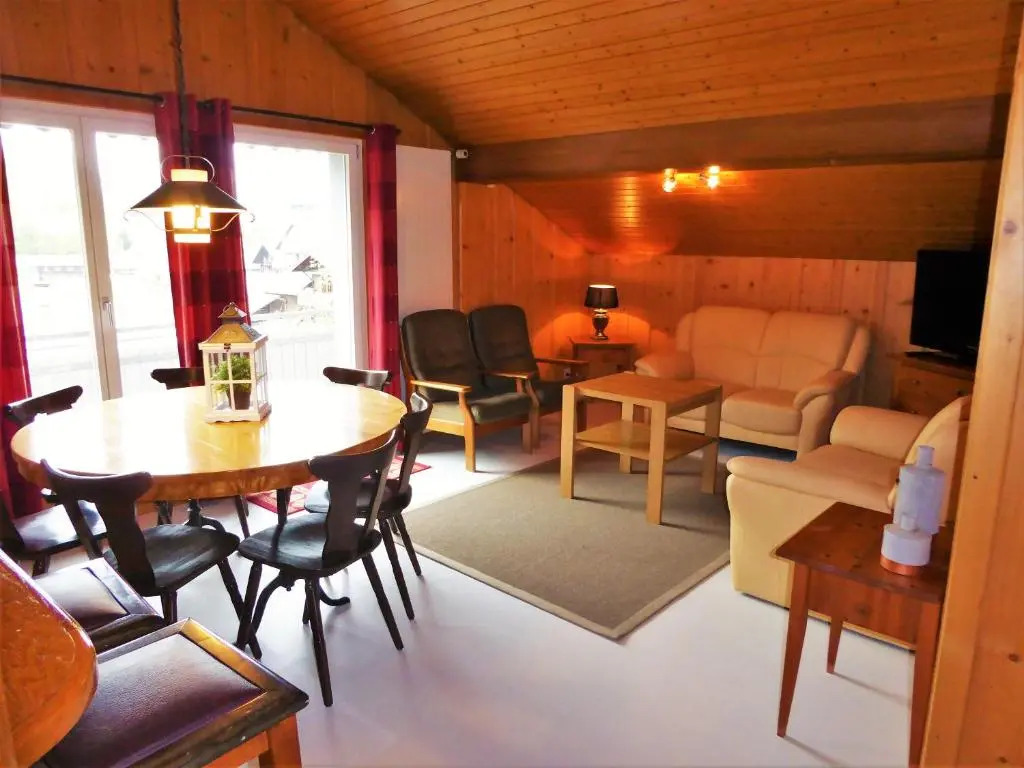 Hotel Tell and Apartments