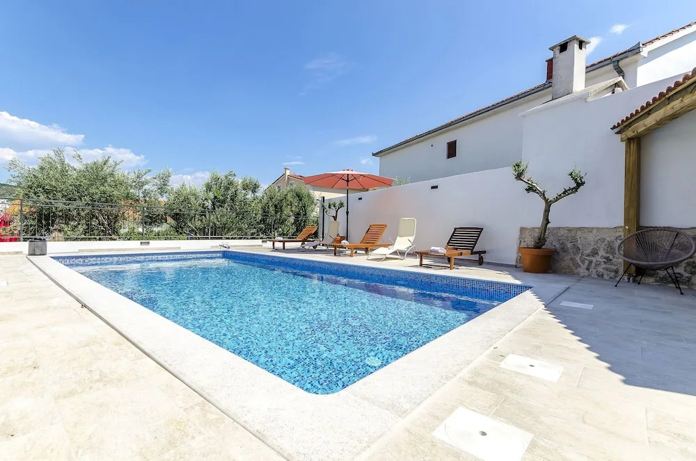 Villa Alka